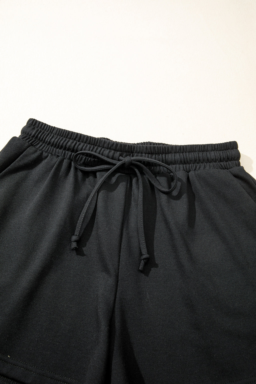 Black Contrast Leopard Bow Patched V Neck Loose Tee Drawstring Shorts 2pcs Outfit